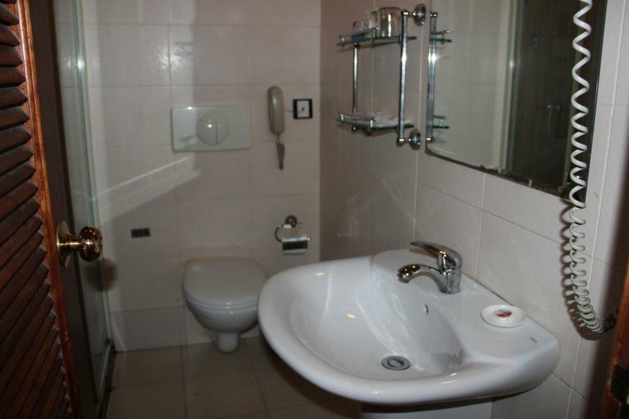 Hotel Shangfu 3*